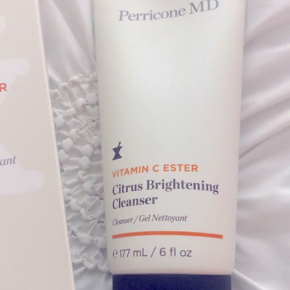 PERRICONE MD vitamin C cleanser - Picture 2 of 2